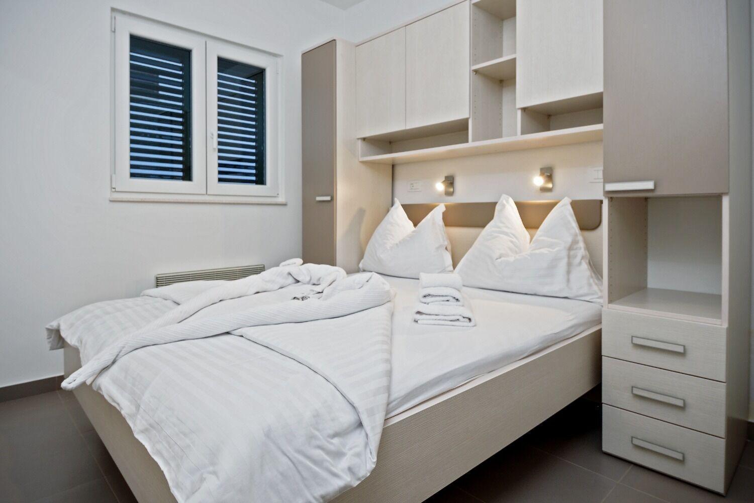 Apartments Bisernica-With Pool Razanj Exterior photo